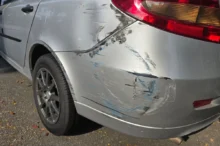 Že jde o podvod, můžete často zjistit ze zadního nárazníku.