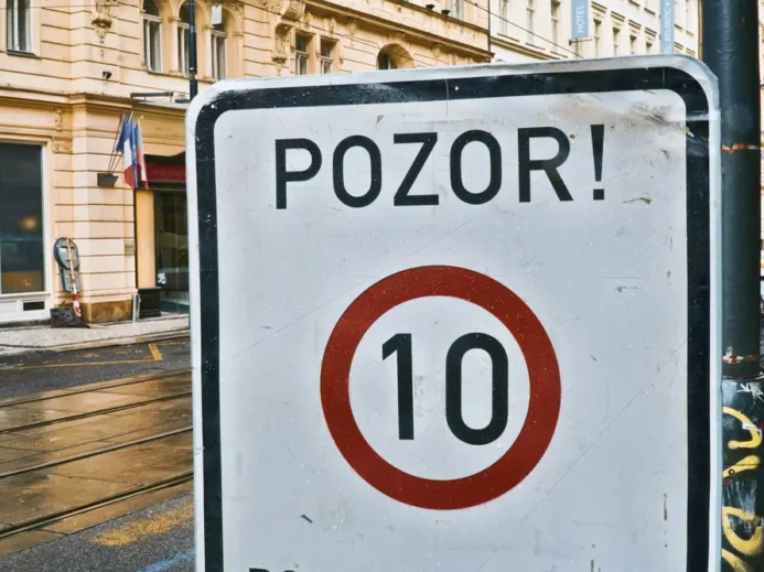 Některé dopravní značky možná neznáte.