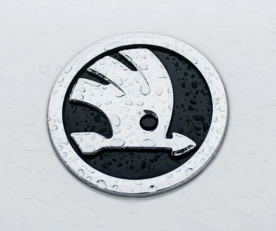 Škodu si spojujeme se známým logem